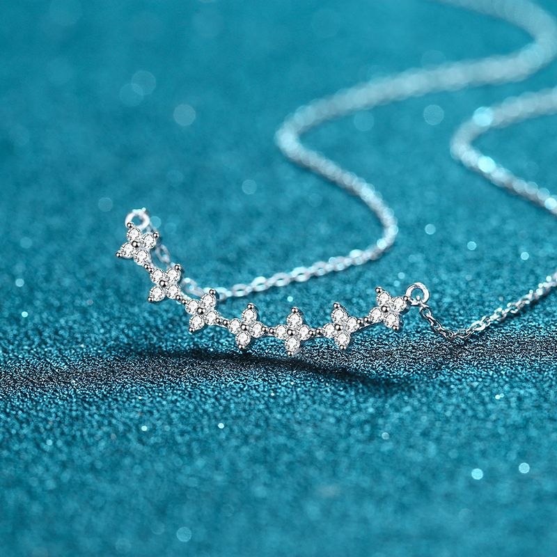 925 Sterling Silver Four-Leaf Clover Necklace with 33.6-Point Moissanite & 10mm Freshwater Pearl