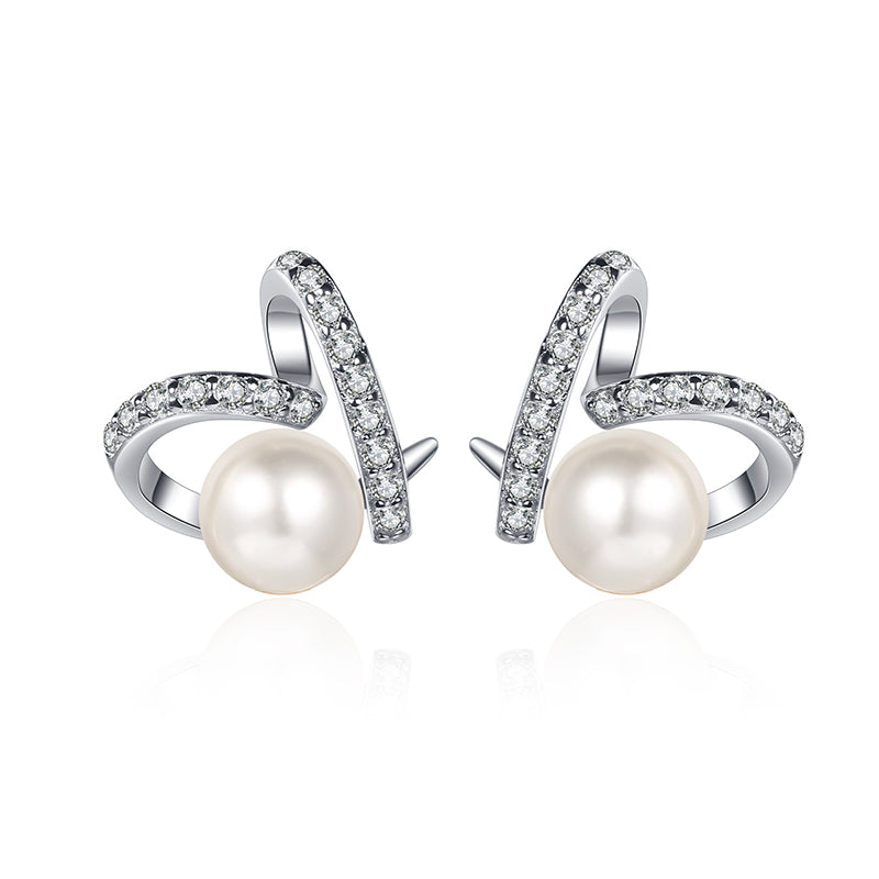 925 Sterling Silver Heart-Shaped Stud Earrings - Flawless Freshwater Pearl with 0.32ct Moissanite