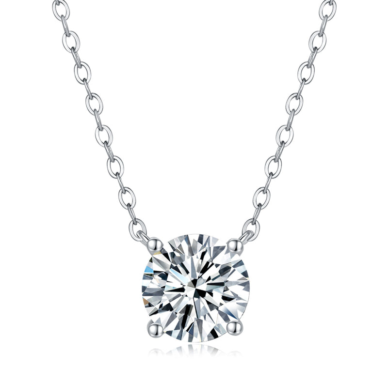 Delicate Collarbone Chain Necklace Featuring Moissanite