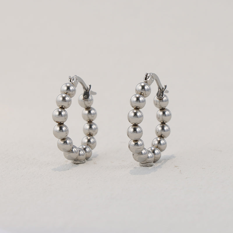 Vintage-Inspired Bead Cluster Earrings - Asymmetric Glamour