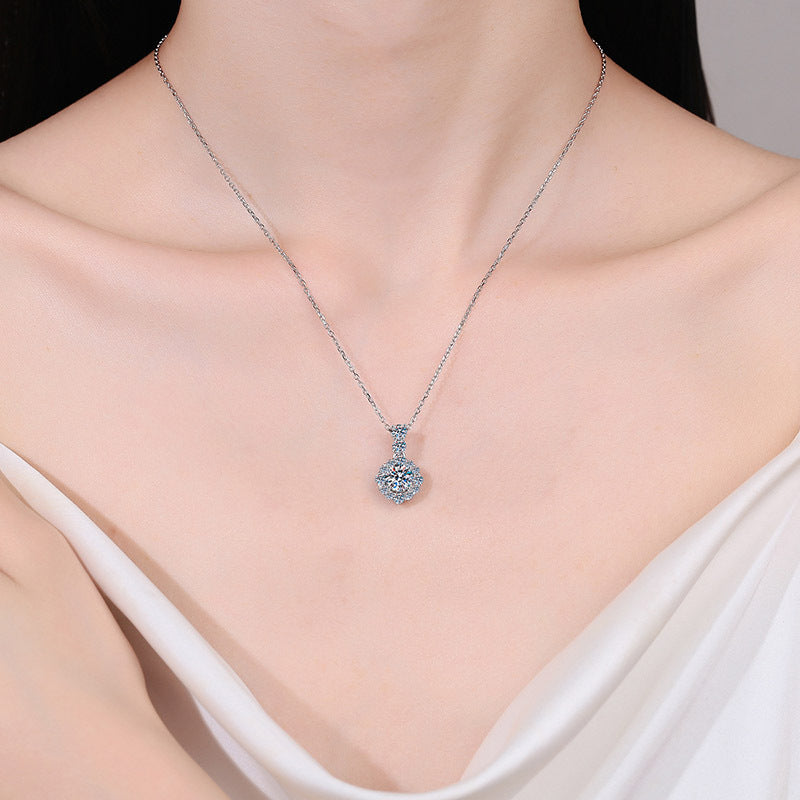 S925 Sterling Silver Round Halo Pendant Necklace - 1CT Moissanite Office-to-Evening Essential