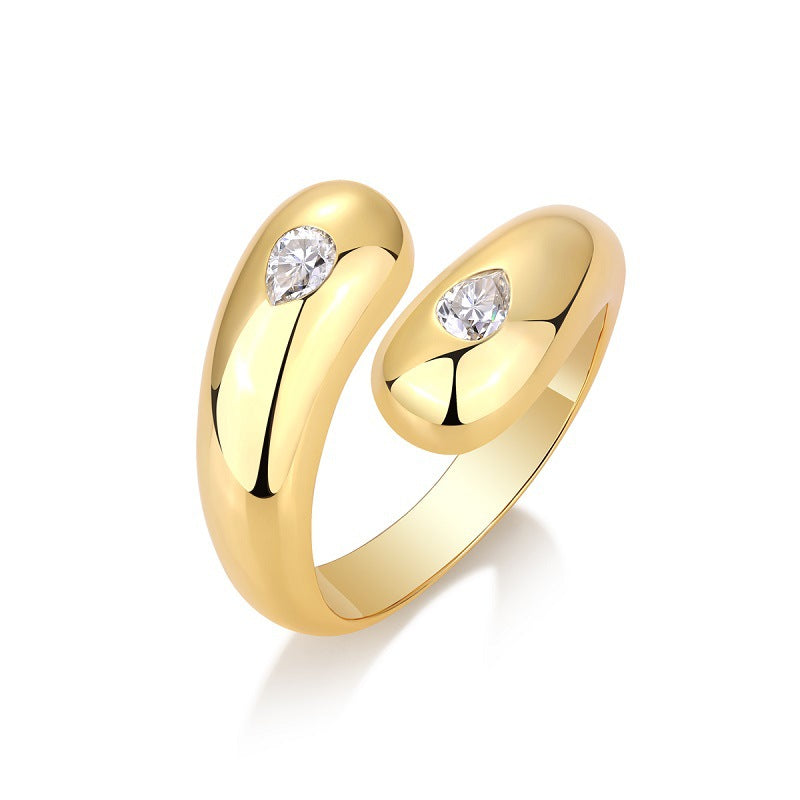Sophisticated Round Diamond Ring in 925 Silver