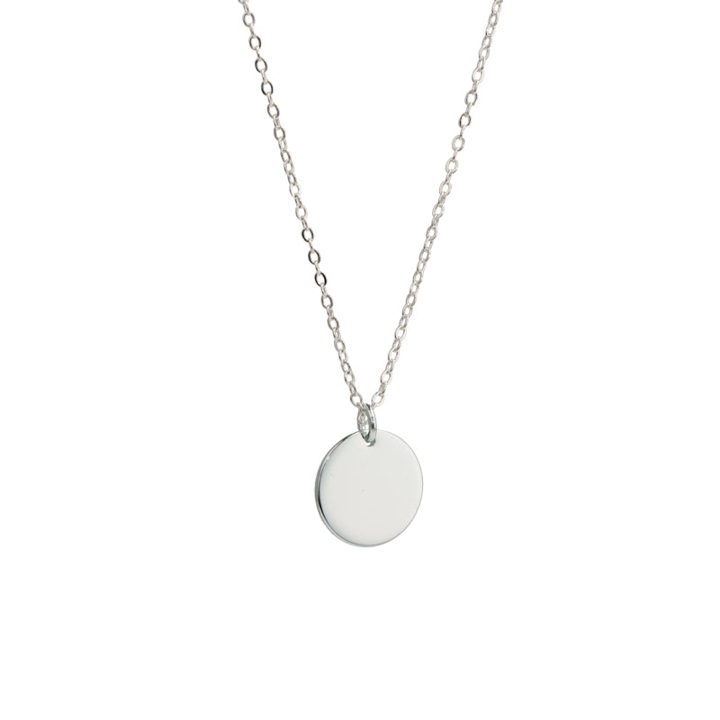 Elegant O-Chain Necklace Featuring Circular Geometric Pendant