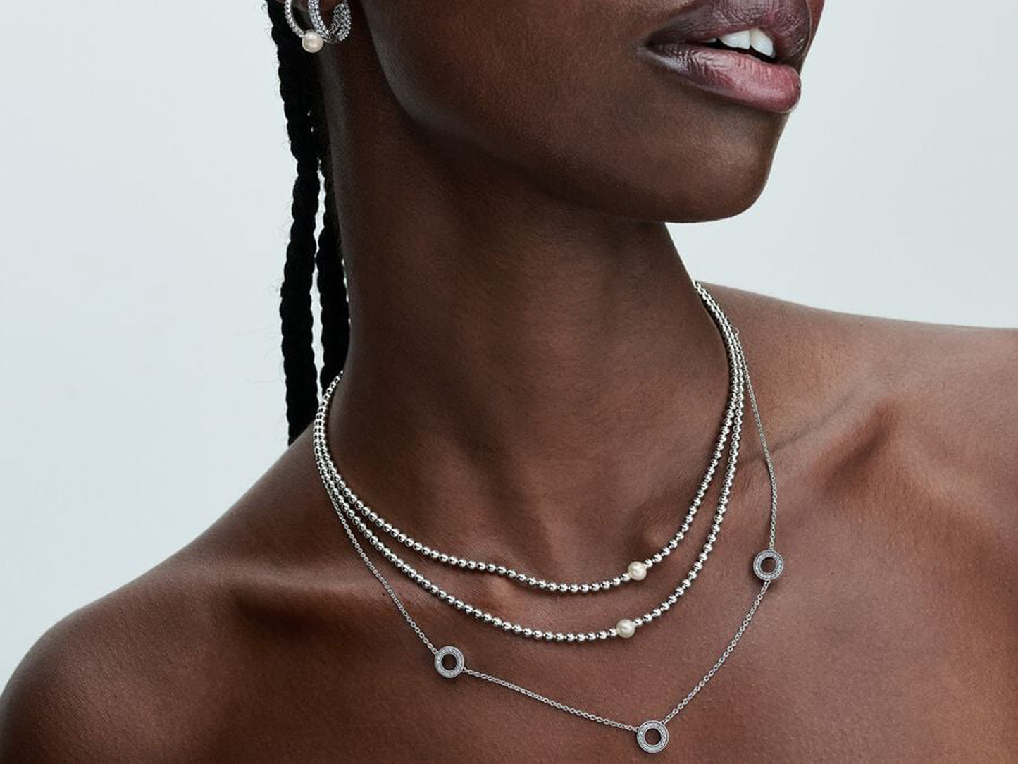 Pavé Circles Chain Necklace
