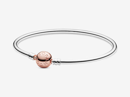 Round Clasp Bangle