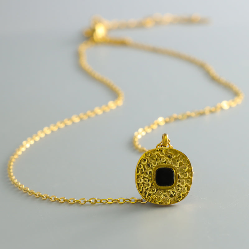 Trendy Gold Stainless Steel O-Chain Necklace featuring Circular Ornament