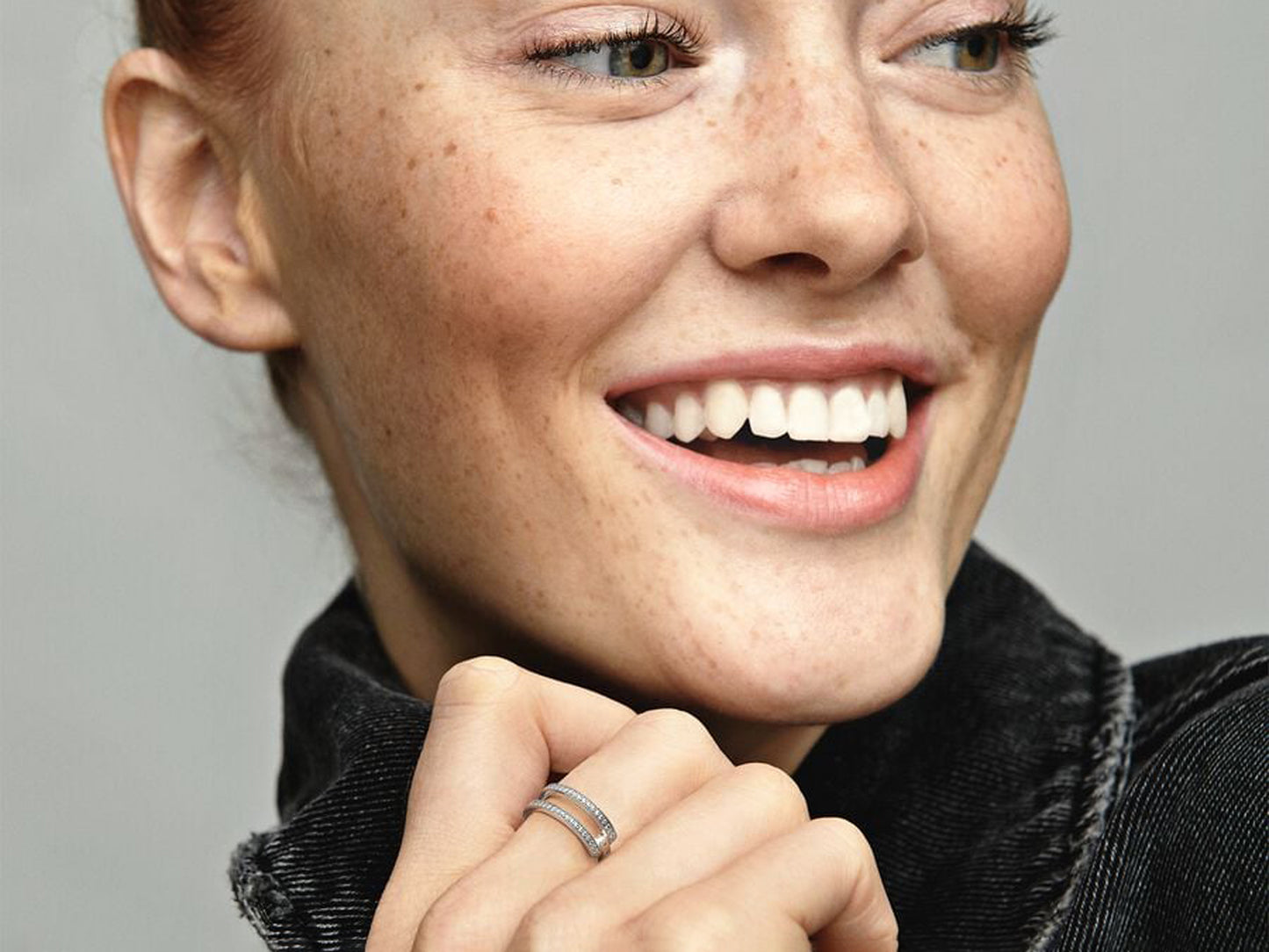 Logo & Pavé Double Band Ring