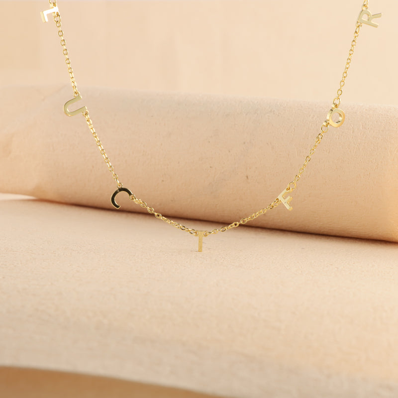 Gold Copper Alloy O-Chain Necklace with Letter Pendant