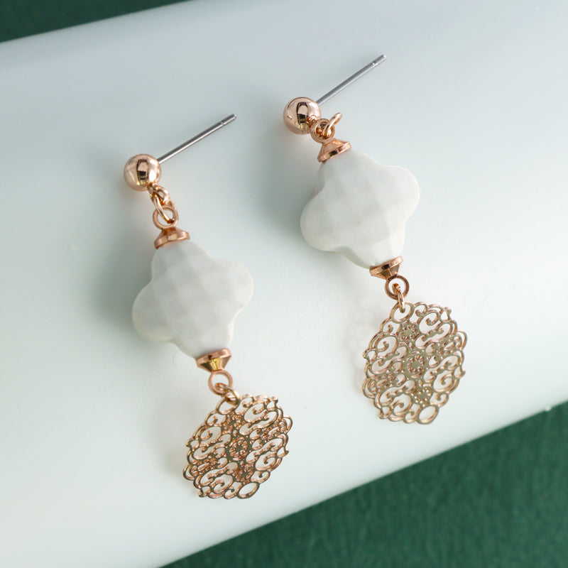 Unique Design White Four-leaf Clover Earrings