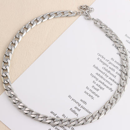 Streamlined Design Silver Chopin Chain Necklace