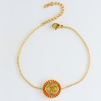 Gold Chain Bracelet with Lion Pattern