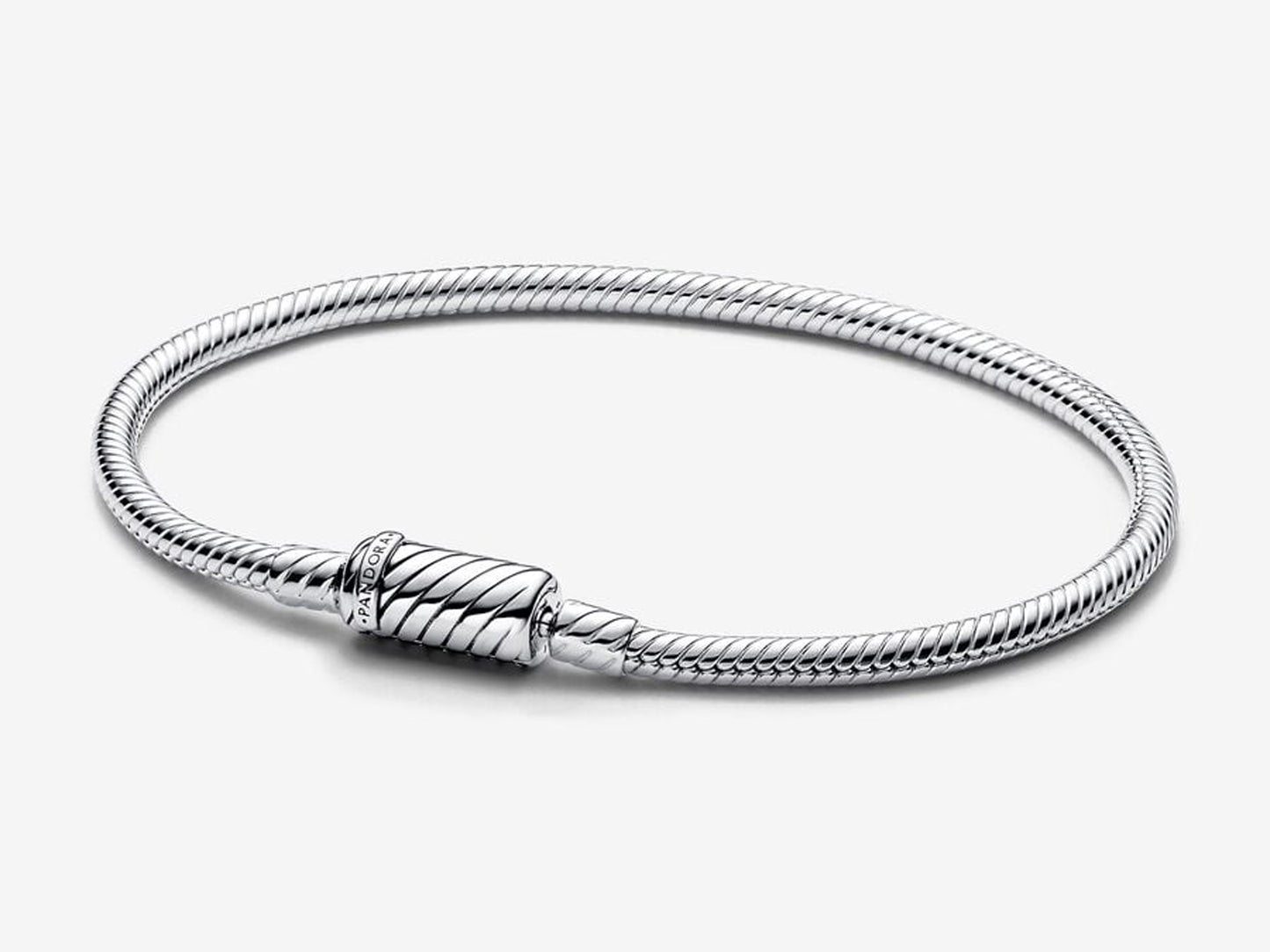 Sliding Magnetic Clasp Snake Chain Bracelet