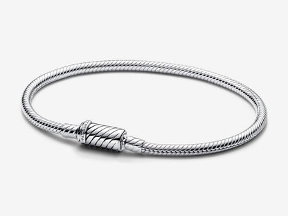 Sliding Magnetic Clasp Snake Chain Bracelet