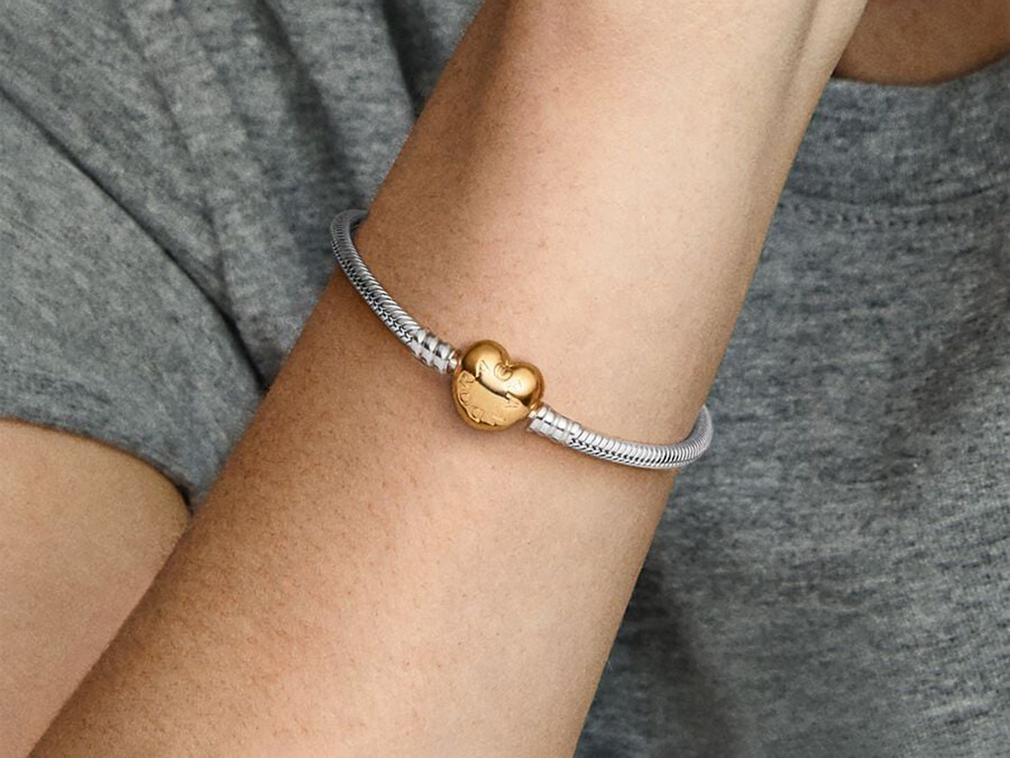 Heart Clasp Snake Chain Bracelet