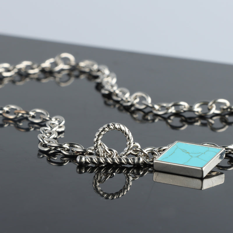 Silver O-Chain Necklace with Geometric Square Pendant