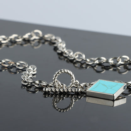 Silver O-Chain Necklace with Geometric Square Pendant