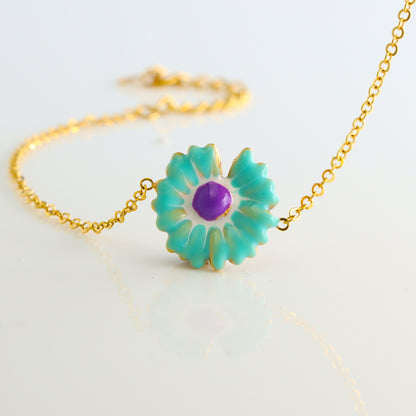 Fashionable Flower Charm Bracelet
