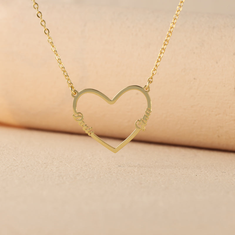 Gold Geometric O-Chain Necklace with Heart Pendant