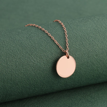 Fashionable Copper Alloy Necklace with Round Geometric Pendant