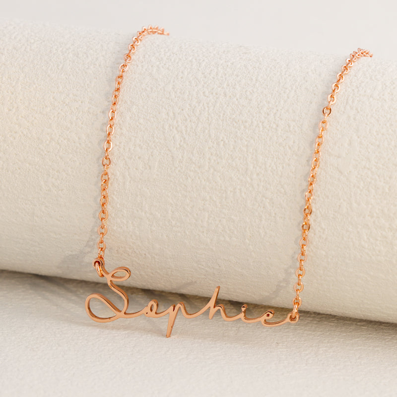 Fashionable rose gold letter pendant O-shaped necklace