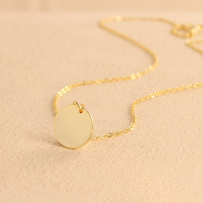 Classic Gold Tone O-Chain Necklace with Circular Pendant