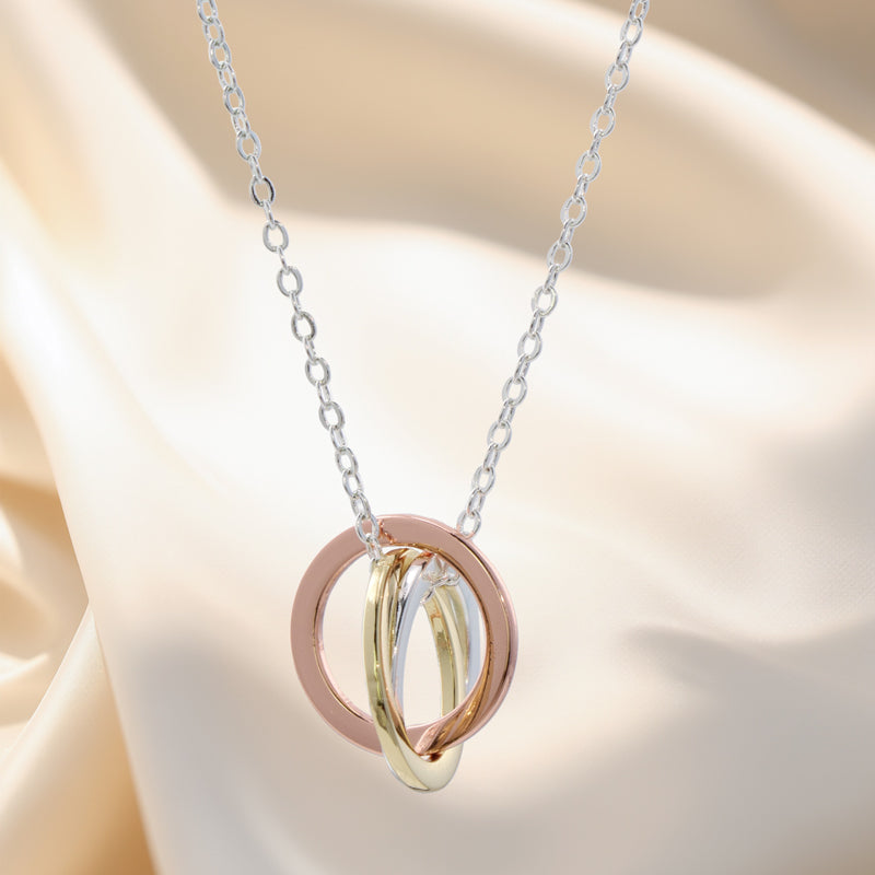 Geometric Copper Alloy O-Chain Necklace with Circle Pendant