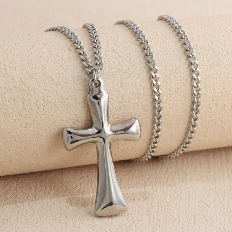 Trendy Silver Chopin Chain Necklace with Cross Embellishment