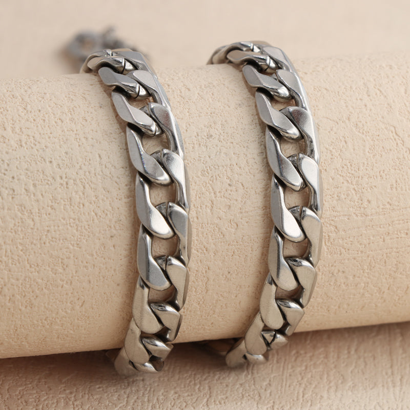 Streamlined Design Silver Chopin Chain Necklace