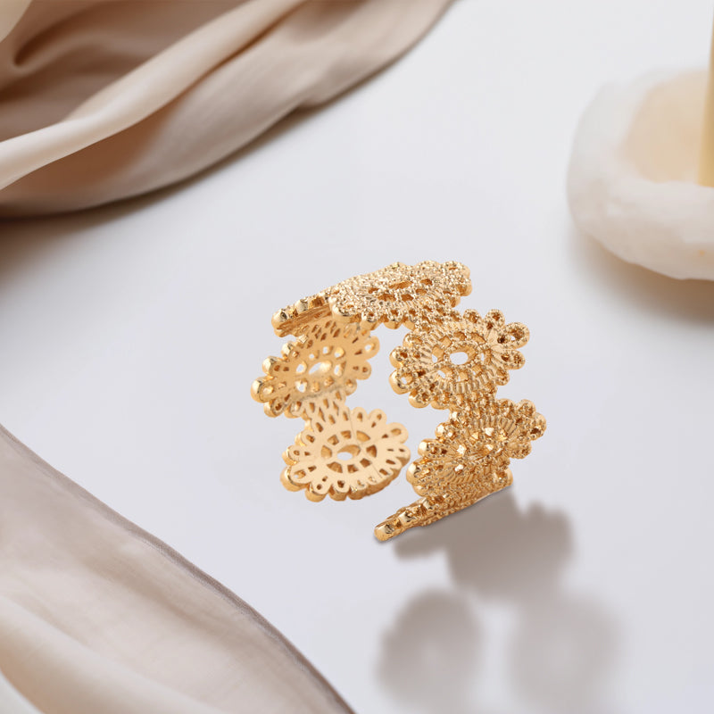 Rose Gold Hollow Flower Ring