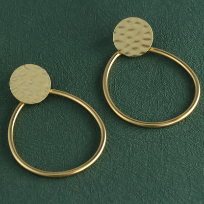 Chic Gold Circular Pendant Earrings