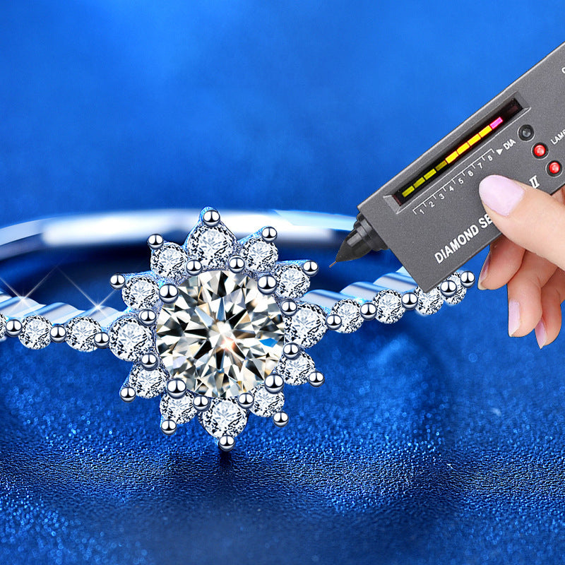 925 Silver Star Shaped Ring with 0.5ct Moissanite Women's Delicate Jewelry Size 5-8