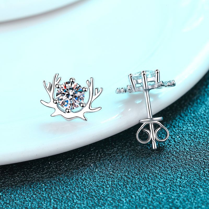 925 Sterling Silver "Always With You" Floral Stud Earrings - 0.50ct Moisanite Prong Set (1ct/Pair)
