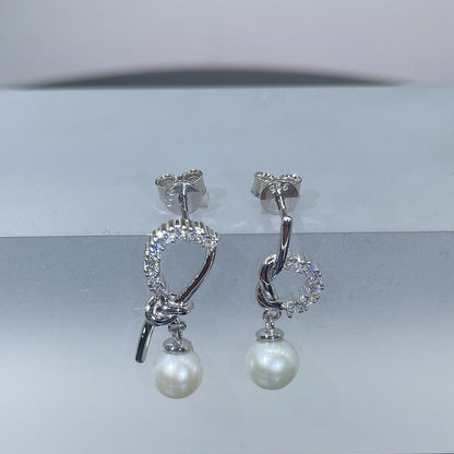 925 Sterling Silver Asymmetric Stud Earrings - 0.21ct Moissanite & 7mm Freshwater Pearls