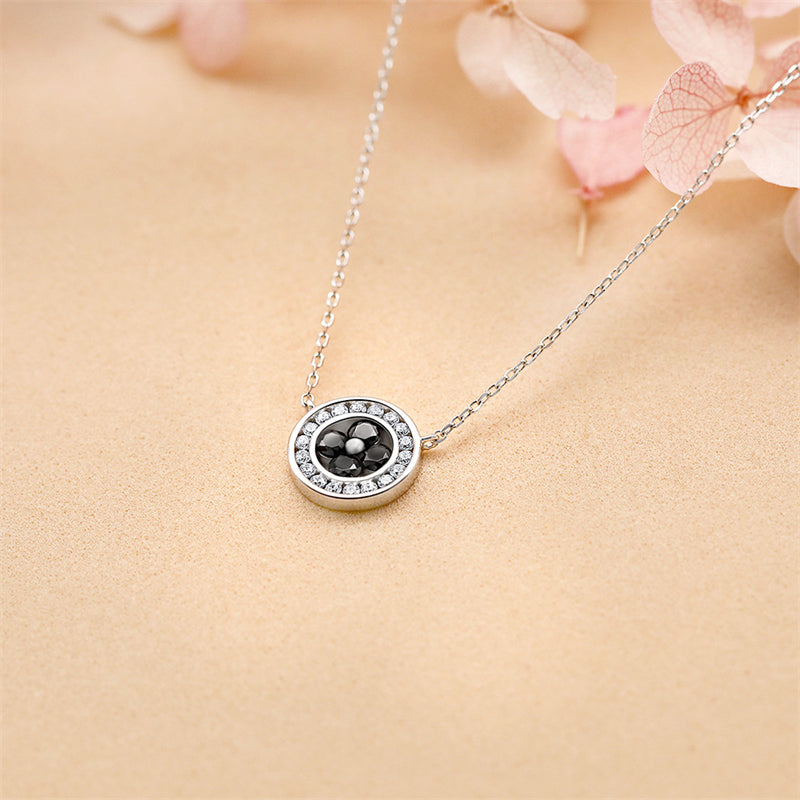 925 Sterling Silver Four-Leaf Clover Pendant Necklace - Lucky Charm Collarbone Chain