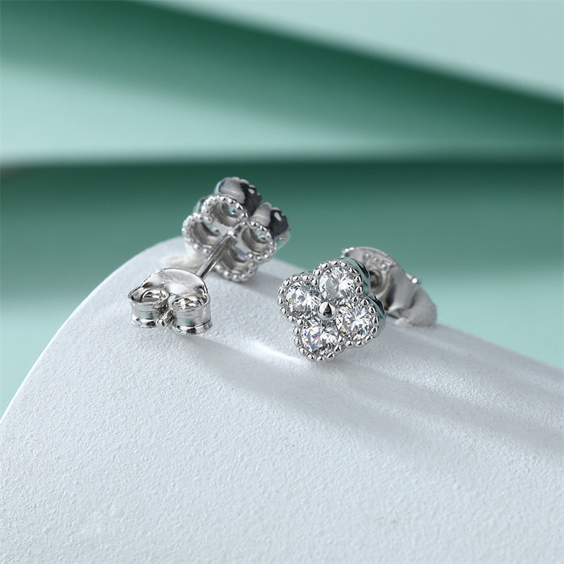 925 Sterling Silver Four-Leaf Clover Stud Earrings – Elegant Floral Design with Zircon Accents