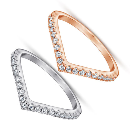 925 Sterling Silver Heart-Shaped Zircon Ring – Elegant Single Row Pavé Band