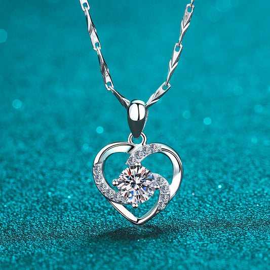 925 Sterling Silver Heart Pendant Necklace - 0.8CT Moissanite Short Collarbone Chain