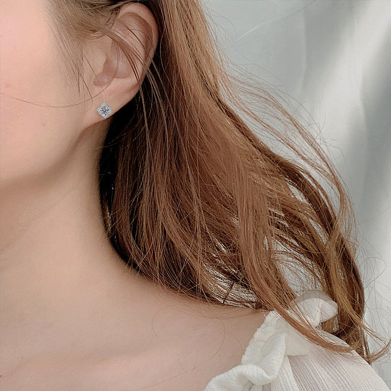 925 Sterling Silver Leaf Stud Earrings with 0.5ct Moissanite White Gold Plated Floral Jewelry for Women