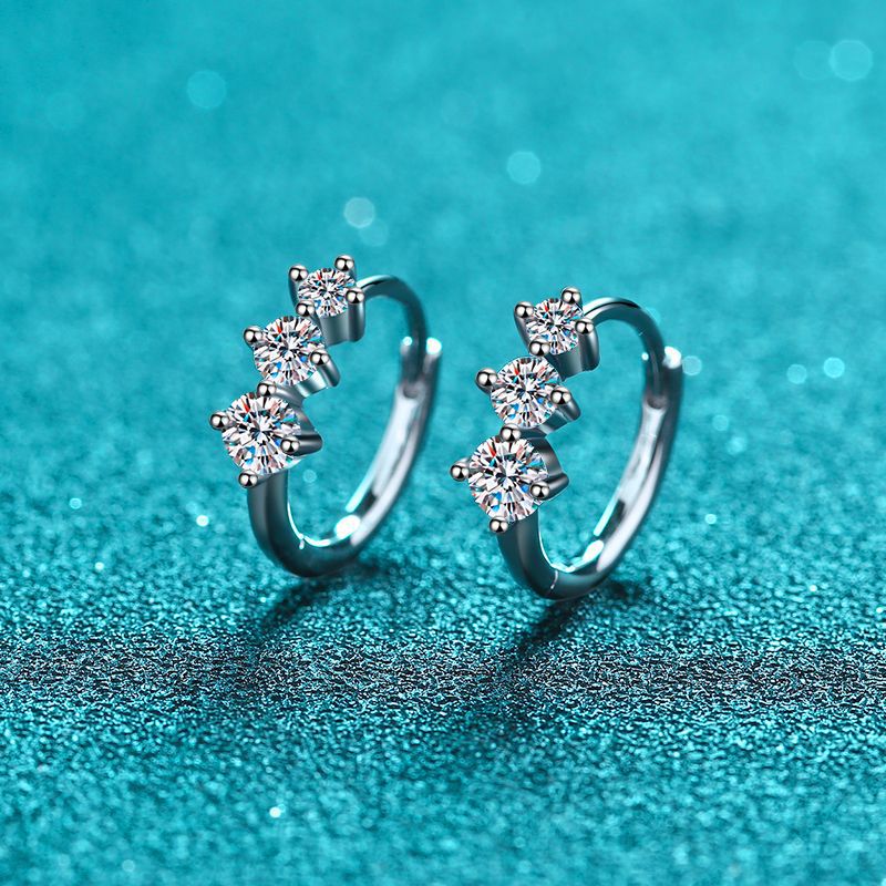 925 Sterling Silver Modern Chinese-style Moissanite Ear Cuffs (0.72ct Total) - Minimalist Geometric Ping An Knot Design