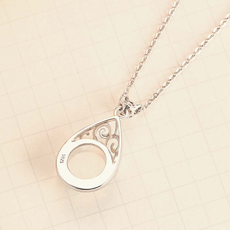 925 Sterling Silver Openwork Crystal Pendant Necklace - Vintage Inspired Collarbone Jewelry