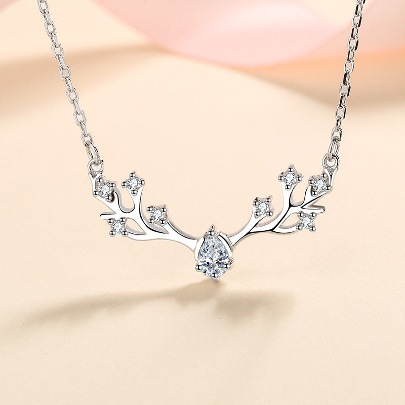 925 Sterling Silver PT950-Plated Deer Pendant Necklace - 0.35CT Moissanite Romantic Valentine's Gift
