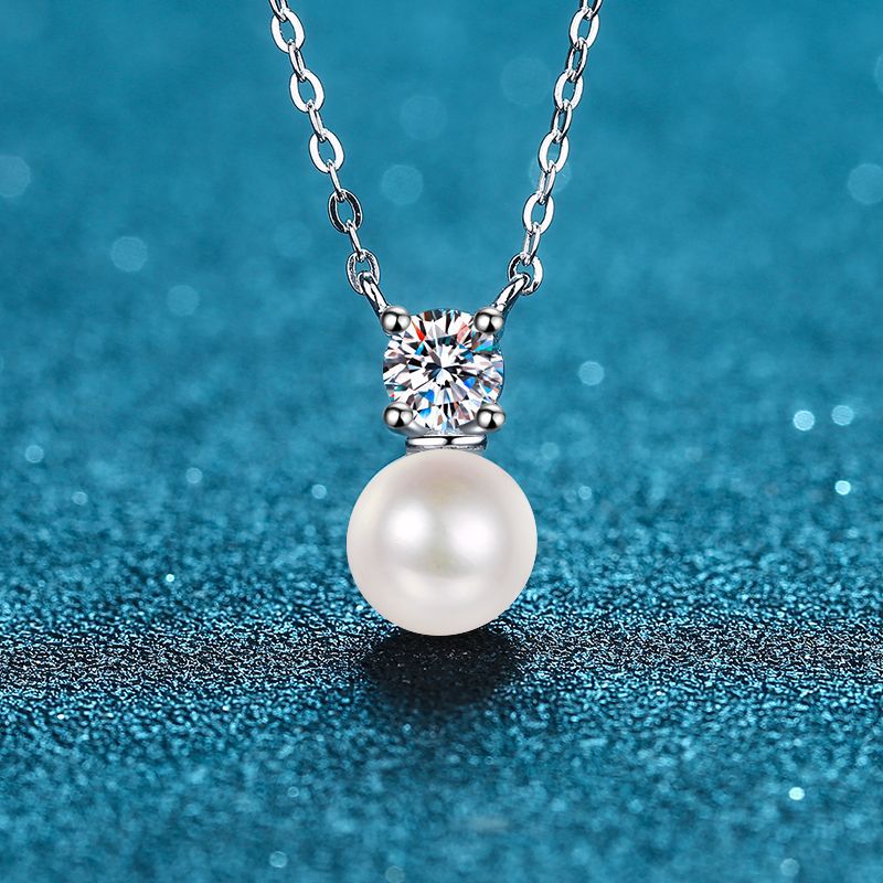 925 Sterling Silver Pearl & Moissanite Necklace - 0.5CT Diamond Simulant & 8mm Freshwater Pearl