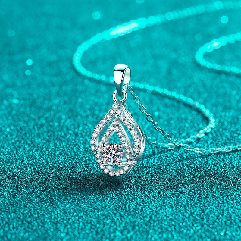 925 Sterling Silver Teardrop Openwork Pendant Necklace - 0.3CT Moissanite Minimalist Chain