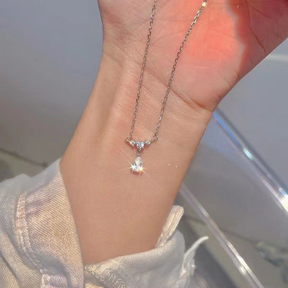 925 Sterling Silver Teardrop Pendant Necklace with 0.8ct Moissanite & Fringe Detailing Rhodium Plated Cross Chain Luxury Jewelry