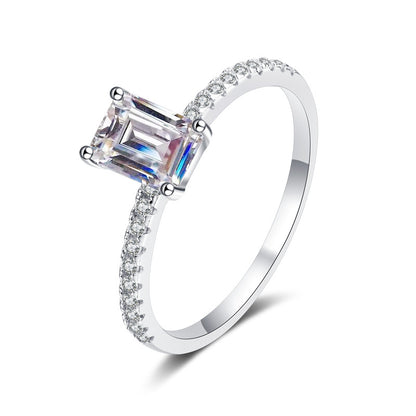 925 Sterling Silver 4-Prong Solitaire Ring | 1-2ct Emerald & Radiant Cut Moissanite