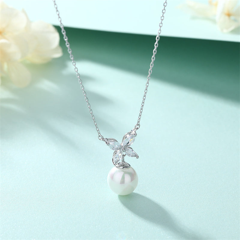 925 Sterling Silver Clover & Pearl Necklace - Nature-Inspired Lucky Charm