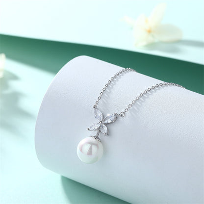 925 Sterling Silver Clover & Pearl Necklace - Nature-Inspired Lucky Charm