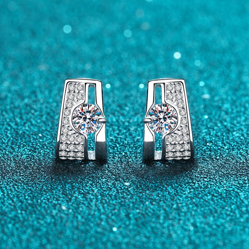 925 Sterling Silver Rectangular Stud Earrings with 0.30ct Moissanite – Minimalist Prong-Set Design