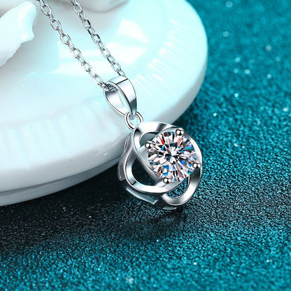 925 Sterling Silver Twisted Four-Prong Pendant Necklace - 1CT Moissanite Sporty-Chic Chain