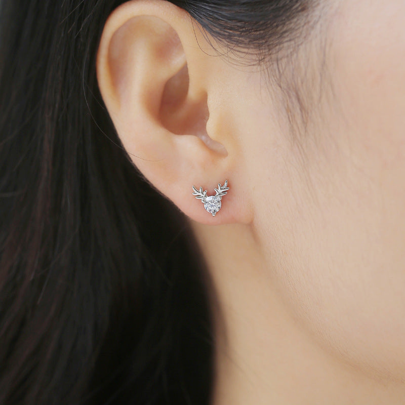 Antler Moissanite Stud Earrings in 925 Silver